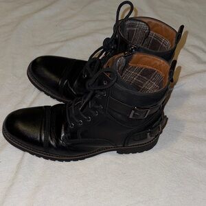 Polar Fox: Patrick MPX808583 Men's Classic 7-Eye Zip Combat Boots: Black. Size 9